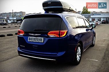 Минивэн Chrysler Pacifica 2018 в Черкассах фото 4 Минивэн Chrysler Pacifica 2018 в Черкассах