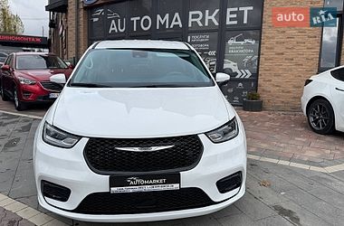 Мінівен Chrysler Pacifica 2023 в Івано-Франківську