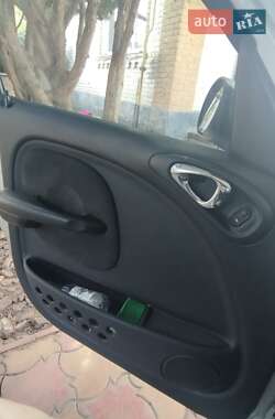 Хэтчбек Chrysler PT Cruiser 2002 в 