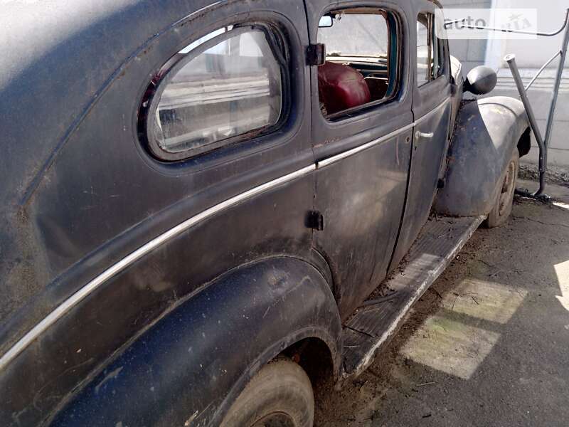 Седан Chrysler Royal 1937 в Одессе