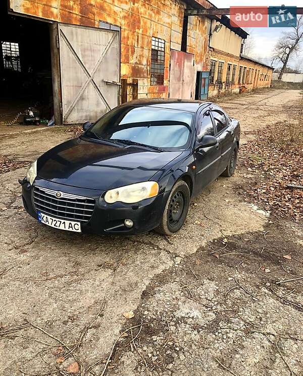 Седан Chrysler Sebring 2004 в Києві