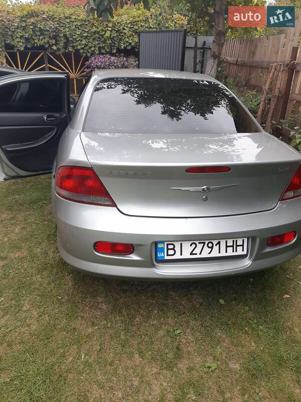 Седан Chrysler Sebring 2003 в Киеве