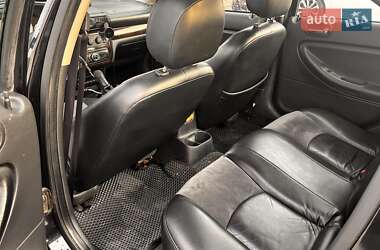 Седан Chrysler Sebring 2004 в 