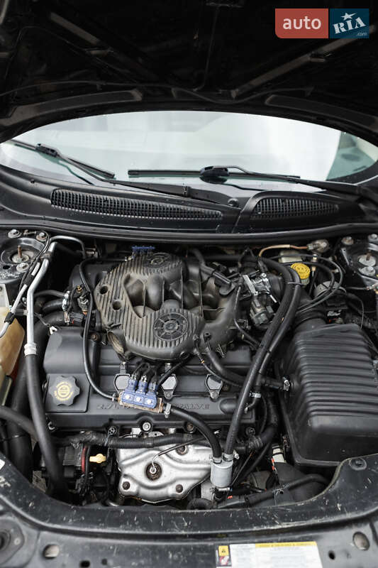 Седан Chrysler Sebring 2006 в Києві