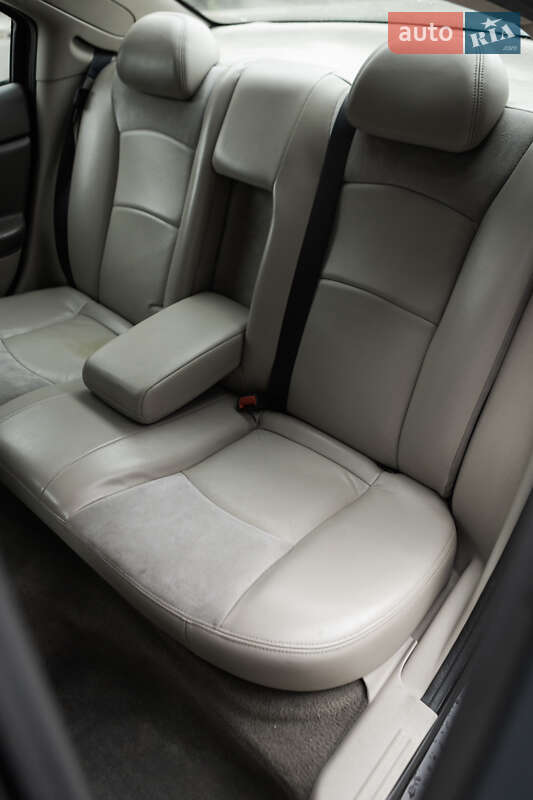 Седан Chrysler Sebring 2006 в Києві
