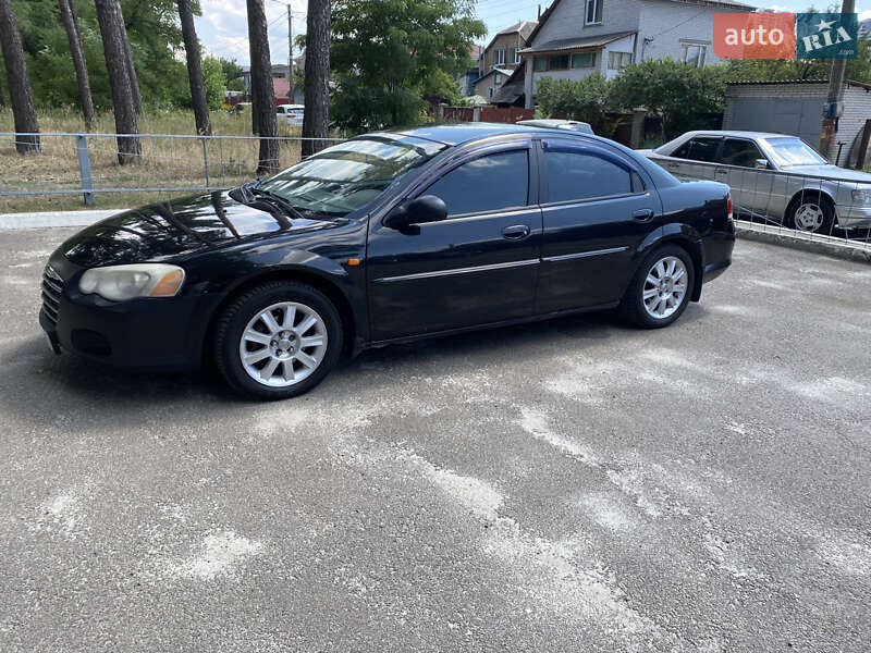 Седан Chrysler Sebring 2005 в Киеве