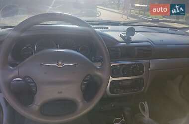 Седан Chrysler Sebring 2005 в 