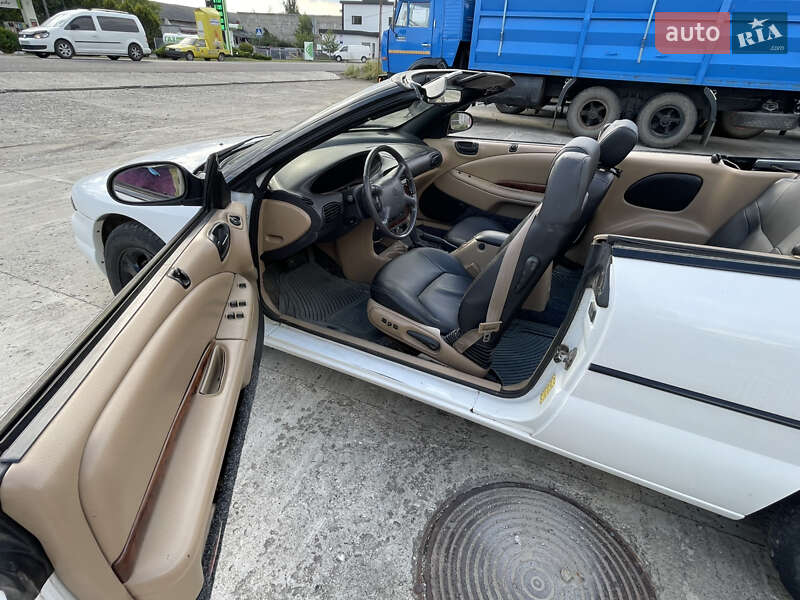 Кабриолет Chrysler Sebring 1999 в Солотвине
