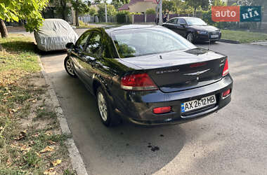 Седан Chrysler Sebring 2004 в 