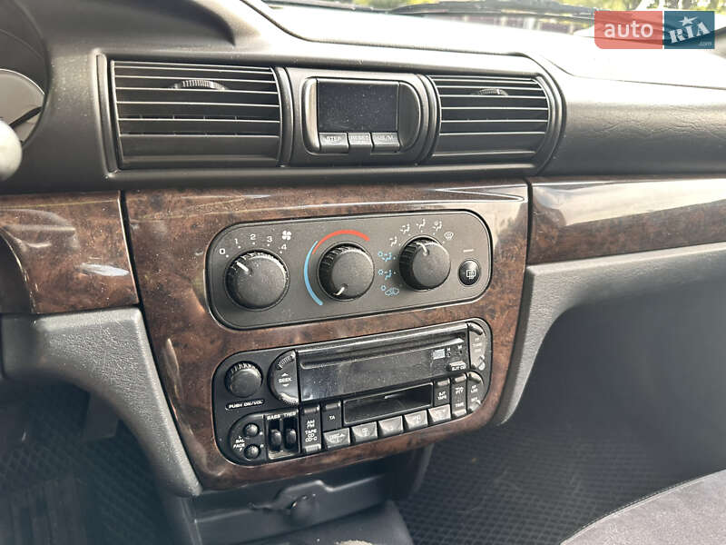 Седан Chrysler Sebring 2004 в Ужгороде фото 10 Седан Chrysler Sebring 2004 в Ужгороде