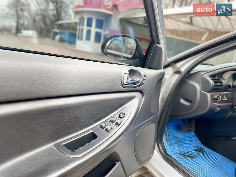 Седан Chrysler Sebring 2006 в Києві фото 40 Седан Chrysler Sebring 2006 в Києві