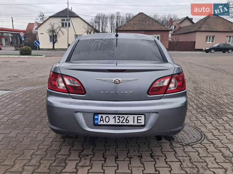 Седан Chrysler Sebring 2006 в Мукачево