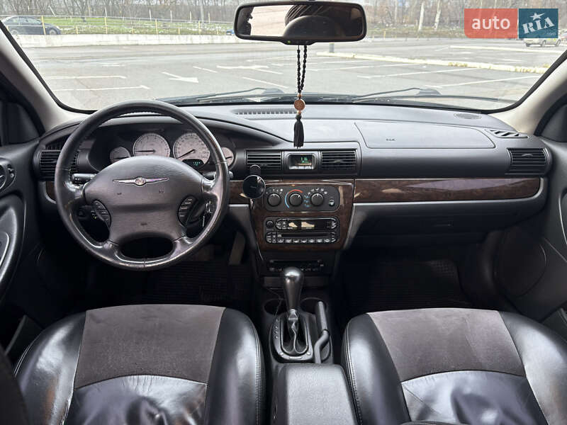 Седан Chrysler Sebring 2006 в Киеве