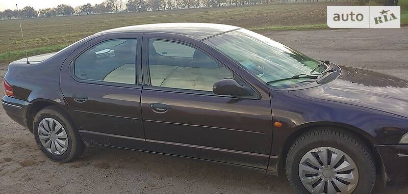 Седан Chrysler Stratus 1995 в Херсоні