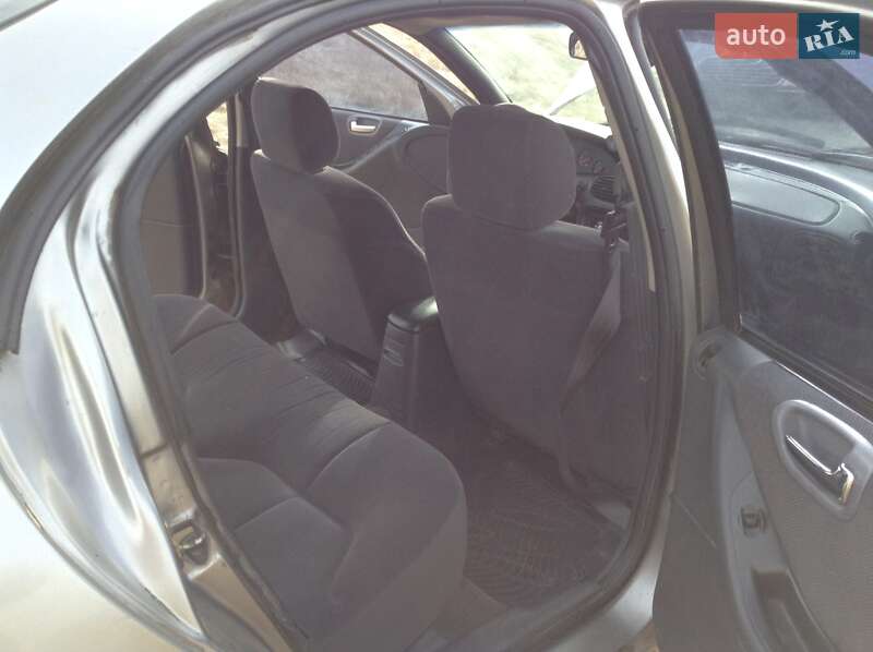 Седан Chrysler Stratus 1999 в Миколаєві