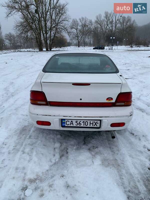 Седан Chrysler Stratus 1996 в Каневе