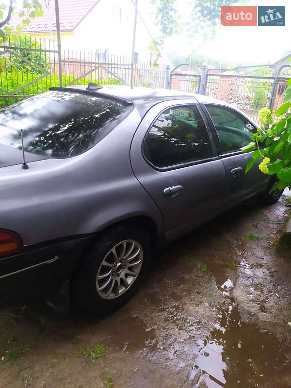 Седан Chrysler Stratus 1995 в Новом Роздоле