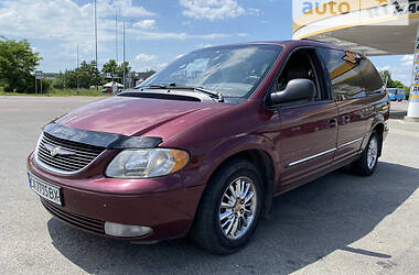 Мінівен Chrysler Town & Country 2002 в Сумах