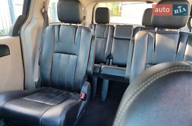Минивэн Chrysler Town & Country 2014 в 