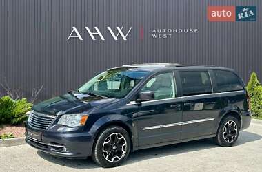 Мікровен Chrysler Town & Country 2012 в Львові