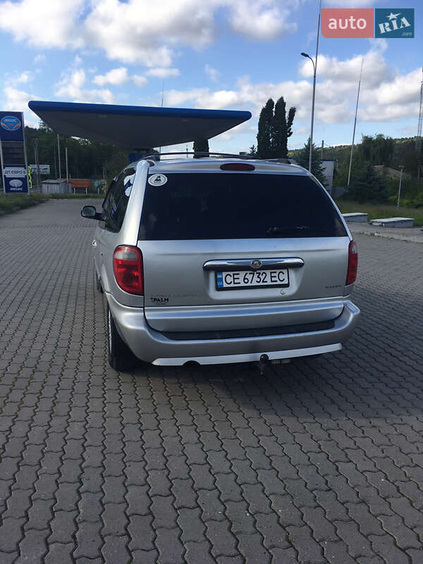 Минивэн Chrysler Town & Country 2007 в Могилев-Подольске