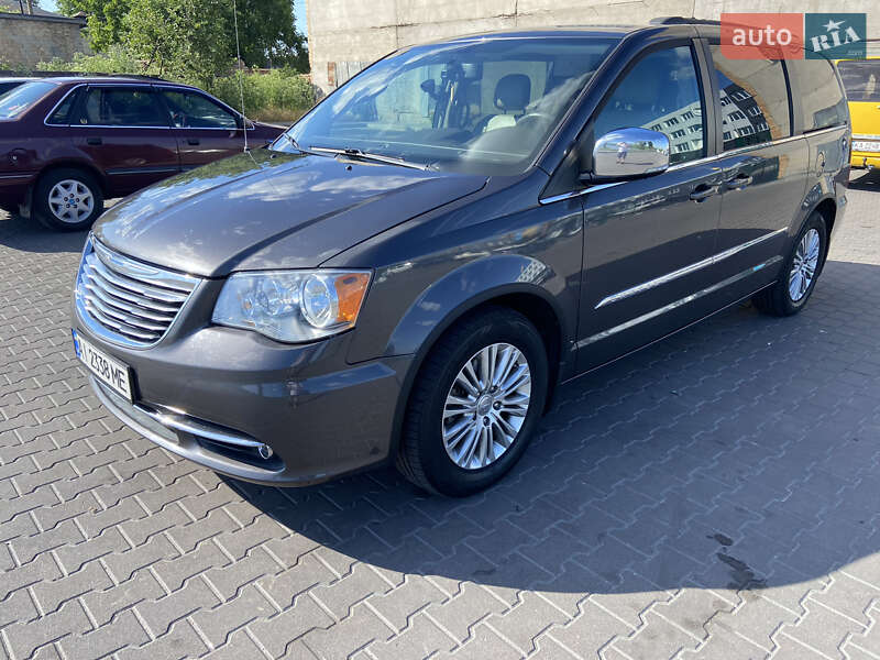 Chrysler Town & Country 2014