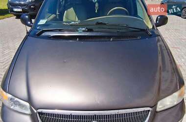 Минивэн Chrysler Town & Country 1997 в 