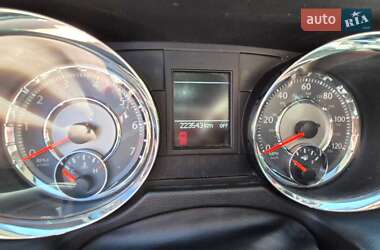 Минивэн Chrysler Town & Country 2013 в 