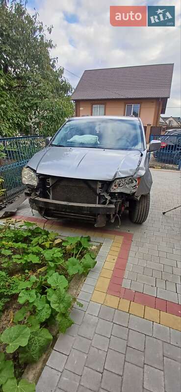 Минивэн Chrysler Town & Country 2013 в Луцке