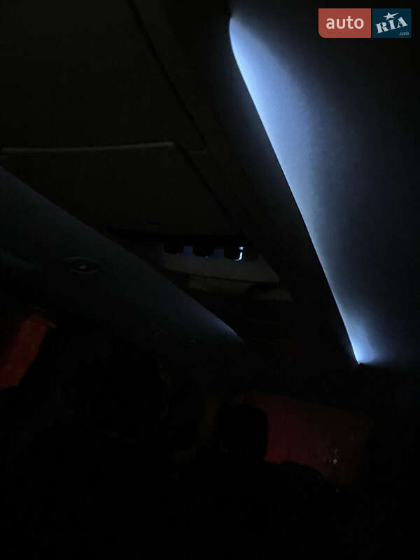 Минивэн Chrysler Town & Country 2012 в Виноградове