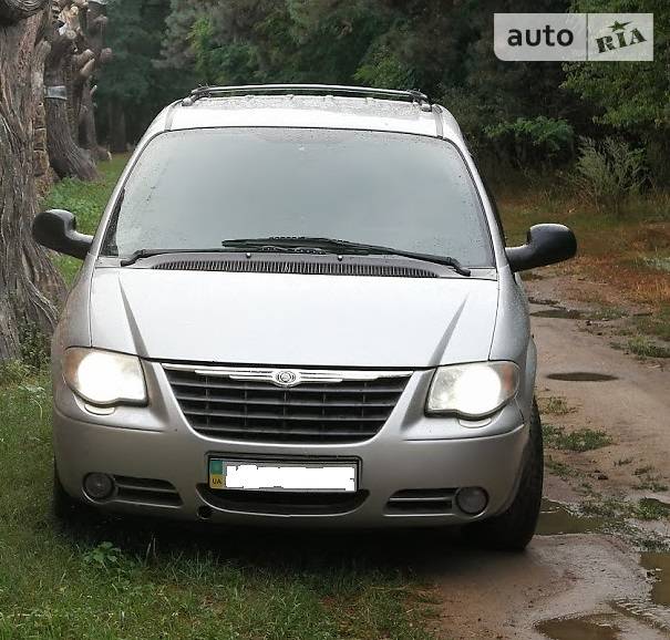 Минивэн Chrysler Voyager 2004 в Виннице