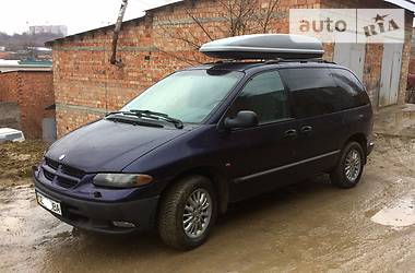 Минивэн Chrysler Voyager 1998 в Черновцах