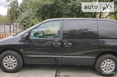 Минивэн Chrysler Voyager 1999 в Малине