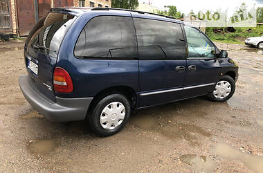 Універсал Chrysler Voyager 2001 в Дрогобичі