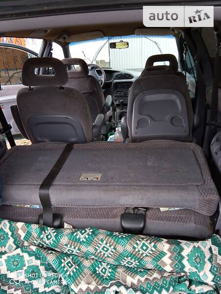 Минивэн Chrysler Voyager 1998 в Снятине