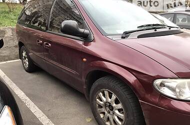 Минивэн Chrysler Voyager 2003 в Киеве