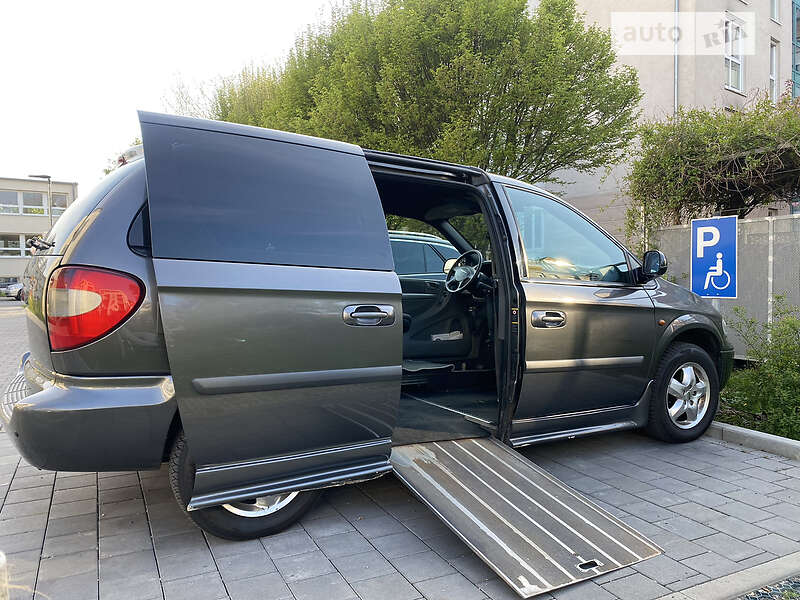 Chrysler Voyager 2004