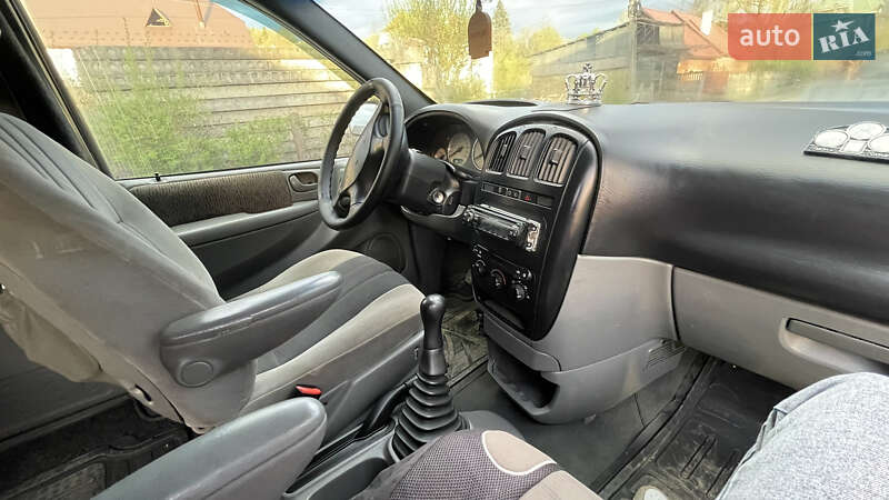 Минивэн Chrysler Voyager 2004 в Путиле фото 5 Минивэн Chrysler Voyager 2004 в Путиле