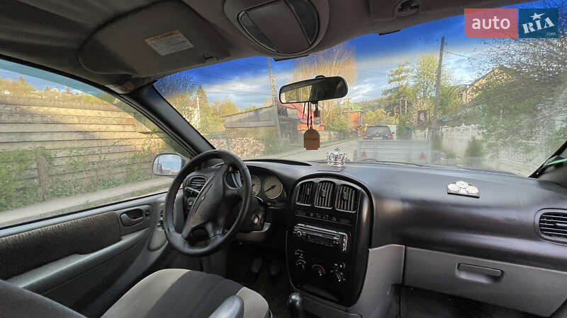 Минивэн Chrysler Voyager 2004 в Путиле фото 34 Минивэн Chrysler Voyager 2004 в Путиле