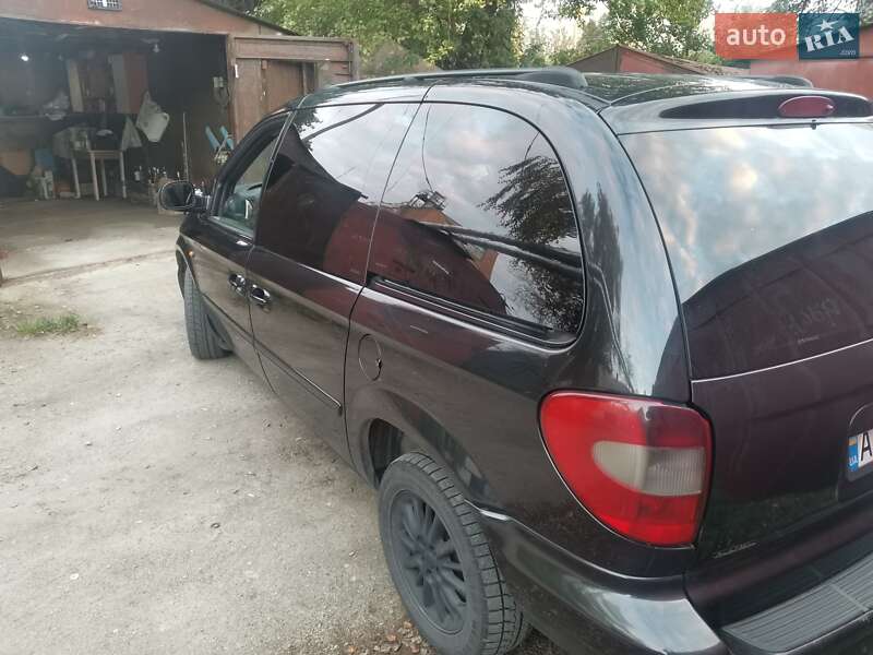 Мінівен Chrysler Voyager 2005 в Білій Церкві