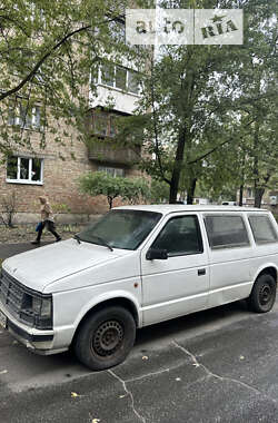 Мінівен Chrysler Voyager 1990 в Києві