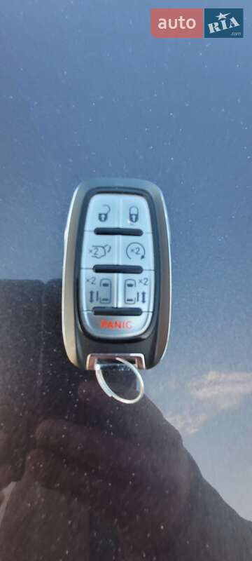 Мінівен Chrysler Voyager 2020 в Яворові