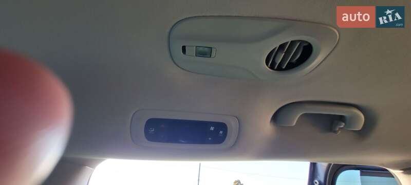 Мінівен Chrysler Voyager 2020 в Яворові