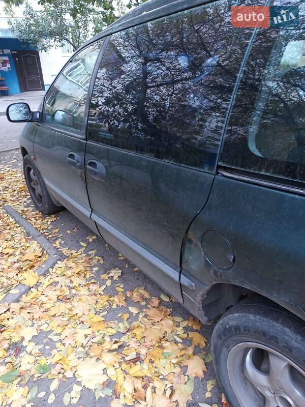 Минивэн Chrysler Voyager 1999 в Черновцах