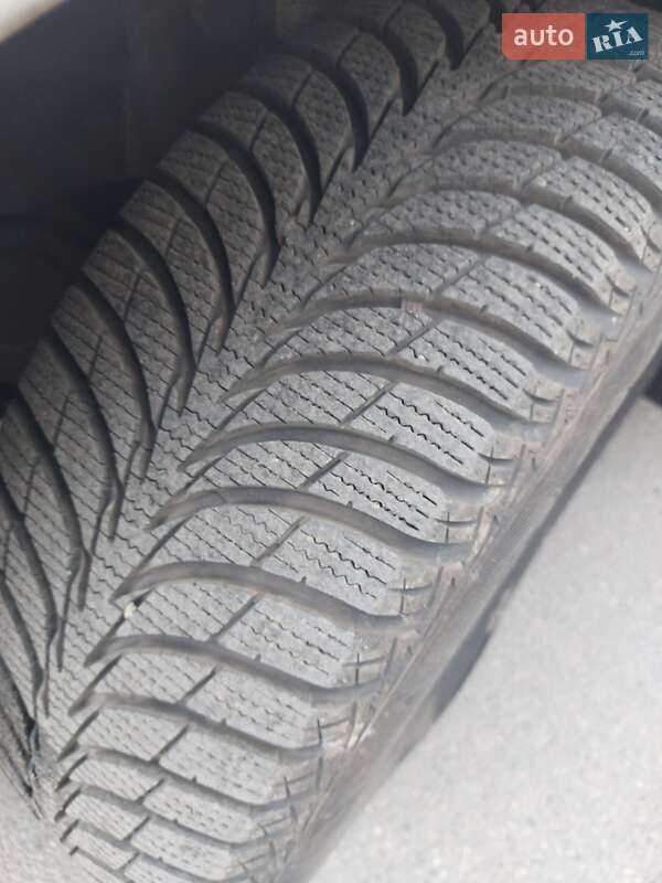 Мінівен Chrysler Voyager 2005 в Михайлівці-Рубежівці