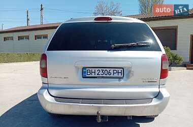 Минивэн Chrysler Voyager 2001 в 