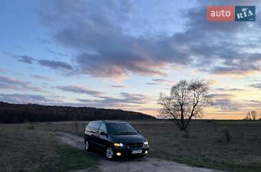 Минивэн Chrysler Voyager 1996 в 