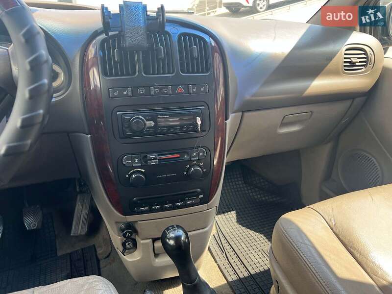 Минивэн Chrysler Voyager 2001 в Одессе