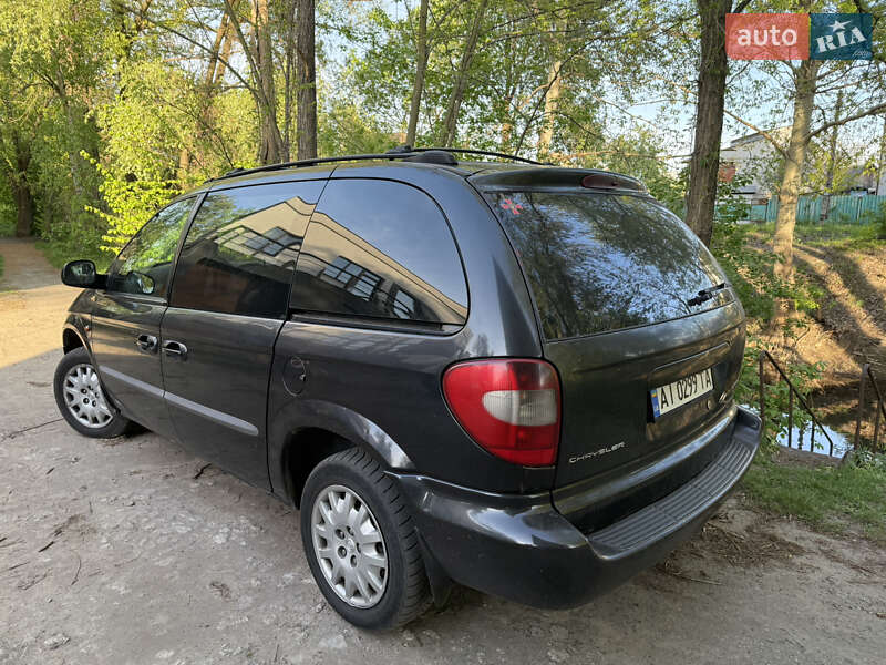 Мінівен Chrysler Voyager 2002 в Києві