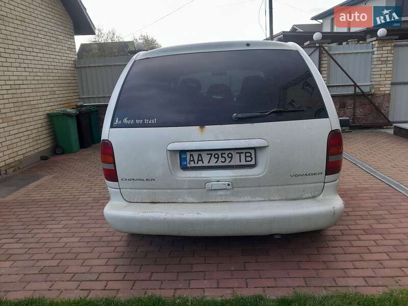 Chrysler Voyager 2000